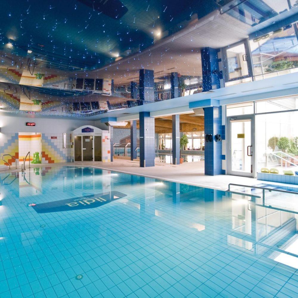 Pensjonat Tadeusz I Apartamenty W Darlowku Darłówko Exterior foto